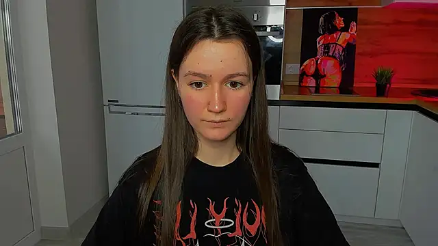 Snapshot of ameli_moon chatting on 02-12-25, 01:37 ameli moon online show from 02-12-25, 01:37