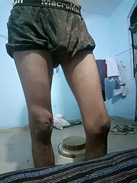 Snapshot of Shubu_76 chatting on 10-15-25, 03:45 Shubu 76 online show from 10-15-25, 03:45