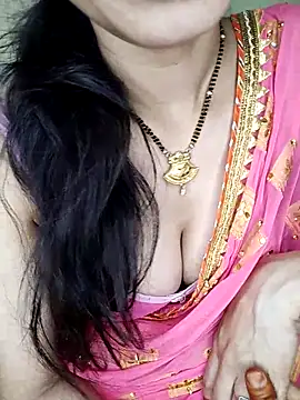 Snapshot of Fair-magic-woman chatting on 03-21-25, 09:34 Fair-magic-woman online show from 03-21-25, 09:34