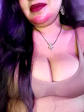 Snapshot of Suhanakhan00 chatting on 10-14-25, 11:22 Suhanakhan00 online show from 10-14-25, 11:22