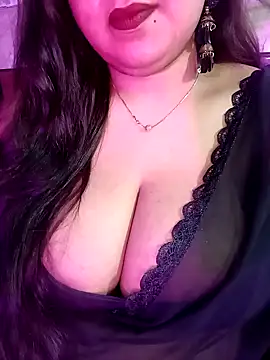 Suhanakhan00 online show from 05-12-26, 06:49