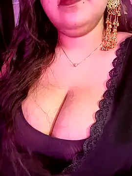 Suhanakhan00 online show from 05-17-26, 08:27