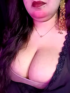 Suhanakhan00 online show from 05-21-26, 05:53