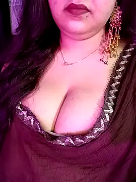 Suhanakhan00 online show from 05-25-26, 07:20
