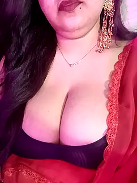 Suhanakhan00 online show from 05-26-26, 06:26