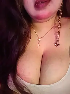 Suhanakhan00 online show from 07-17-26, 09:05