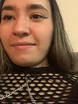 Sophie LS online show from 11-11-25, 01:49