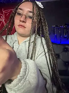 Sophie LS online show from 02-15-26, 02:30