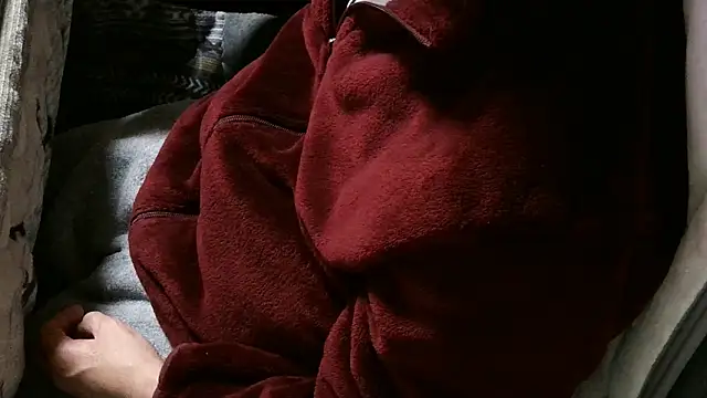 cinnabar red online show from 04-16-26, 01:45