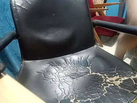 SALLY OMAR  online show from 04-21-26, 10:45