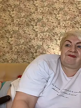 Laura Millf online show from 01-23-25, 07:29