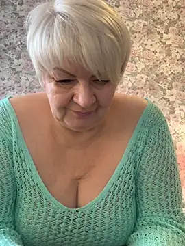 Laura Millf online show from 02-27-25, 07:23