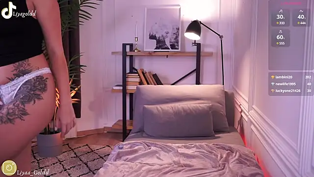 Snapshot of Liya_Gold_ chatting on 12-04-24, 08:40 Liya Gold  online show from 12-04-24, 08:40