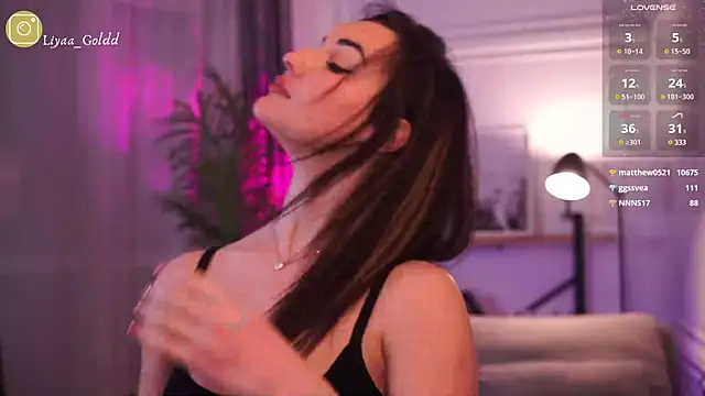 Snapshot of Liya_Gold_ chatting on 03-09-25, 12:10 Liya Gold  online show from 03-09-25, 12:10