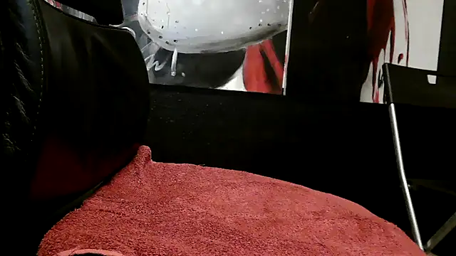 Snapshot of dani4334 chatting on 03-17-25, 04:19 dani4334 online show from 03-17-25, 04:19