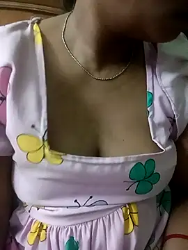 NairaSaxena online show from 07-29-26, 05:00