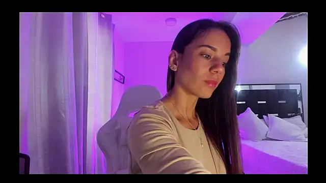 Sara lopez 28 online show from 04-15-26, 02:13