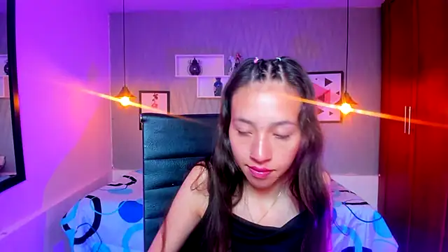 Snapshot of Valeria_roussi chatting on 12-04-24, 04:27 Valeria roussi online show from 12-04-24, 04:27