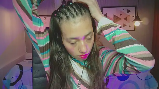 Snapshot of Valeria_roussi chatting on 12-06-24, 01:22 Valeria roussi online show from 12-06-24, 01:22