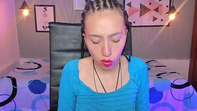 Snapshot of Valeria_roussi chatting on 12-14-24, 08:08 Valeria roussi online show from 12-14-24, 08:08