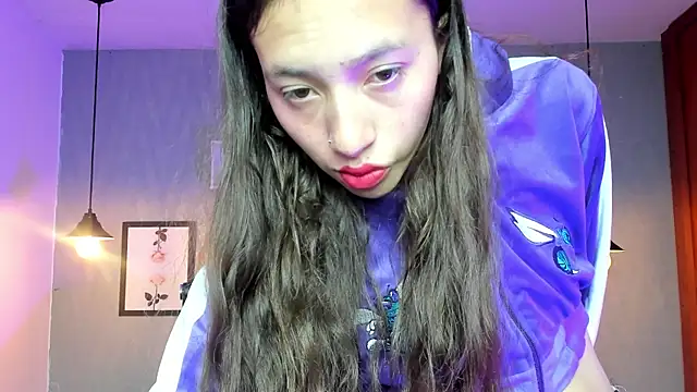 Snapshot of Valeria_roussi chatting on 12-26-24, 01:54 Valeria roussi online show from 12-26-24, 01:54