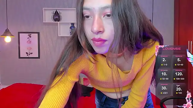 Snapshot of Valeria_roussi chatting on 01-23-25, 04:04 Valeria roussi online show from 01-23-25, 04:04