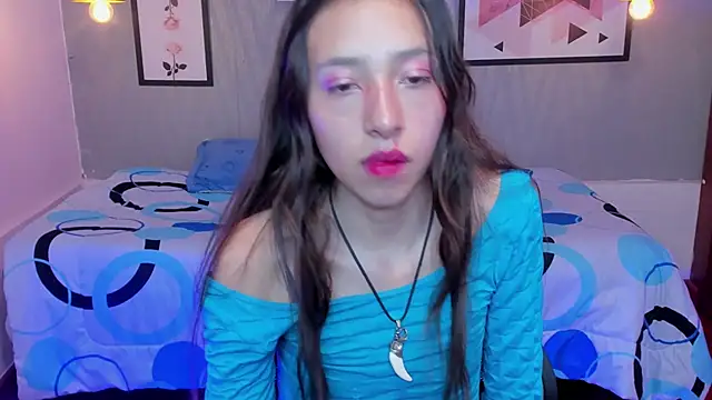 Snapshot of Valeria_roussi chatting on 02-20-25, 05:07 Valeria roussi online show from 02-20-25, 05:07