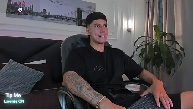 Damian23   online show from 04-13-26, 12:43