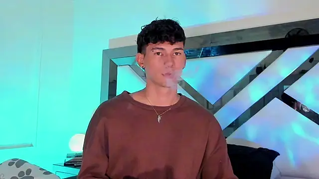 Snapshot of Alexx_tc chatting on 03-15-25, 03:07 Alexx tc online show from 03-15-25, 03:07