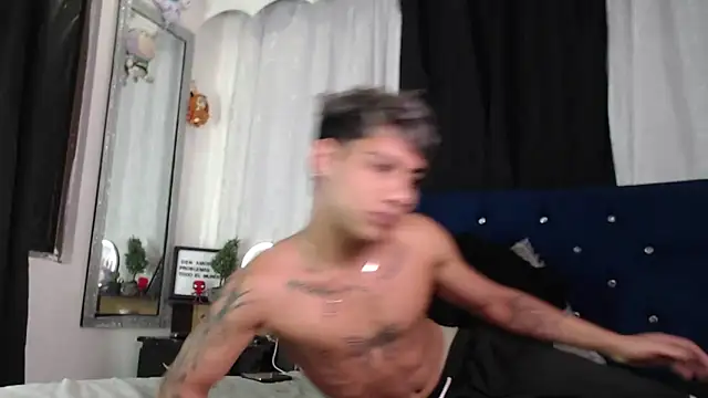 Sexys Boys Hot1 online show from 06-28-26, 01:00