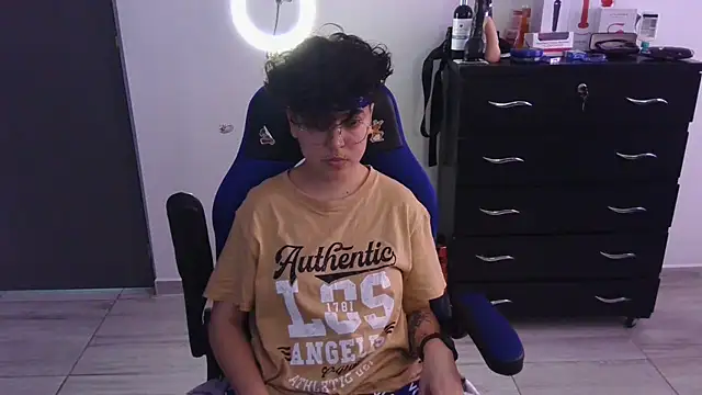 thomascooper7 online show from 02-07-25, 09:26