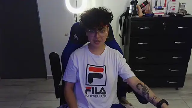 thomascooper7 online show from 02-11-25, 12:38