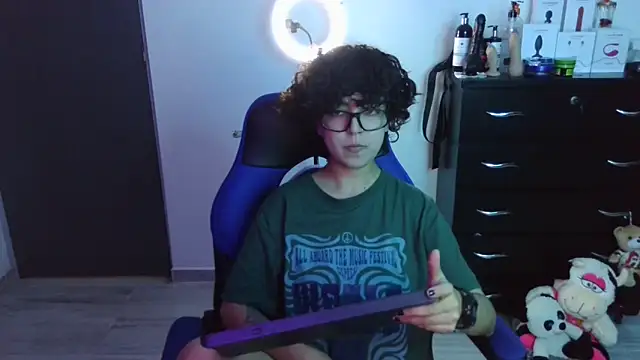 thomascooper7 online show from 09-26-25, 07:07