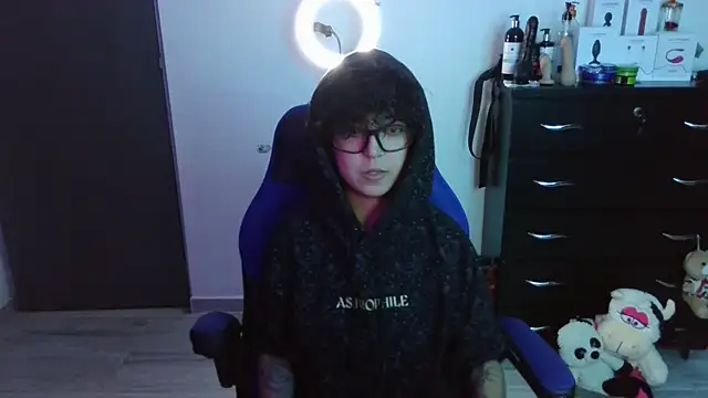 thomascooper7 online show from 09-28-25, 12:49