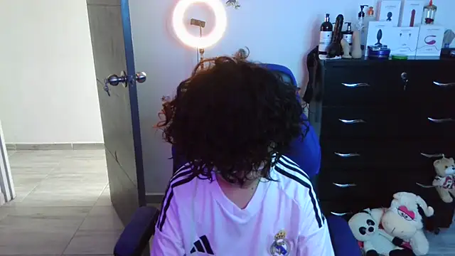 thomascooper7 online show from 10-22-25, 05:34