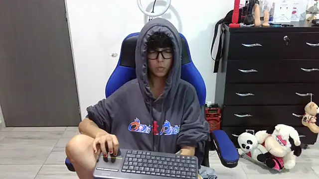 thomascooper7 online show from 03-11-26, 01:00