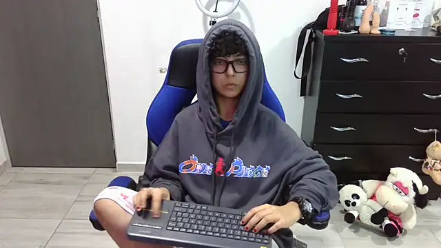 thomascooper7 online show from 03-13-26, 02:07