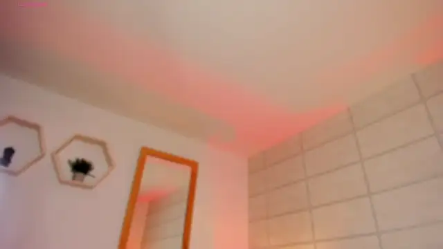 Christine Laam online show from 09-24-25, 12:08