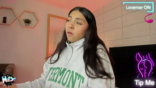 Christine Laam online show from 10-20-25, 11:54