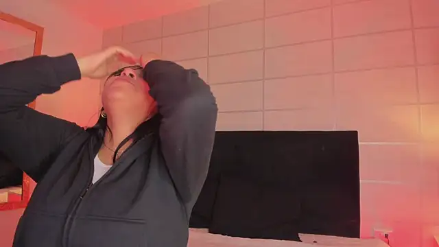 Christine Laam online show from 01-14-26, 12:00