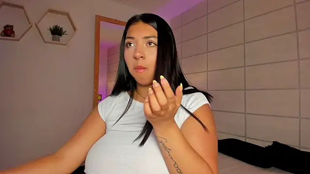 Christine Laam online show from 04-06-26, 12:17