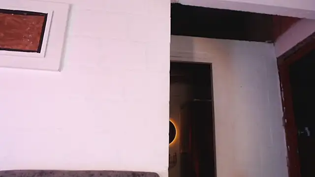 Snapshot of GiselleBlare chatting on 03-21-26, 02:38 GiselleBlare online show from 03-21-26, 02:38