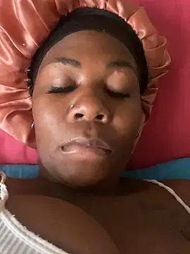 Snapshot of DarkGorgeous chatting on 01-19-26, 01:04 DarkGorgeous online show from 01-19-26, 01:04