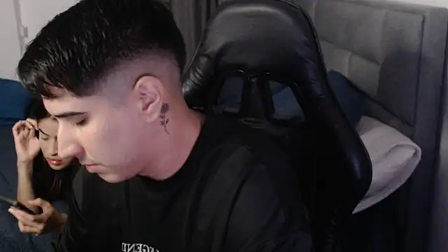 dereckbrownn online show from 12-12-24, 09:04