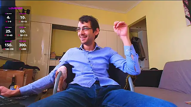 Snapshot of HungEddy chatting on 02-02-26, 08:46 HungEddy online show from 02-02-26, 08:46