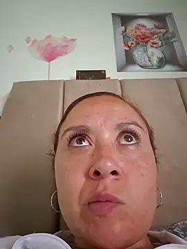 RenataSexy  online show from 03-26-26, 06:02