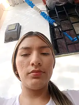 GIRL DONCELLA online show from 01-06-25, 09:00