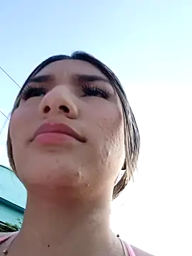 GIRL DONCELLA online show from 01-19-25, 09:45