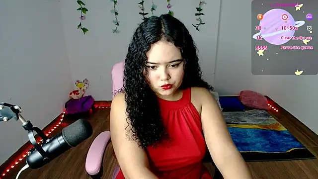 Snapshot of Dulce_Julietha chatting on 02-14-25, 08:05 Dulce Julietha online show from 02-14-25, 08:05