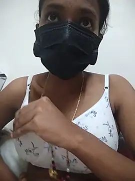 Snapshot of Jyotilakshmi chatting on 05-19-26, 02:45 Jyotilakshmi online show from 05-19-26, 02:45